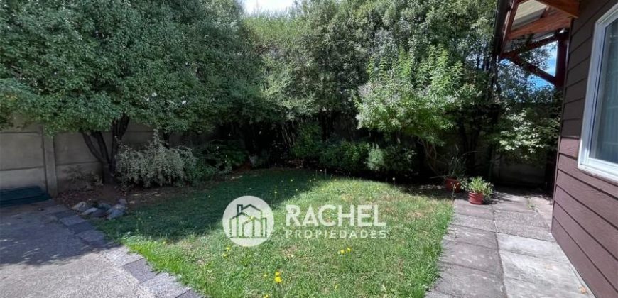 SE VENDE IMPECABLE y ACOGEDORA CASA EN VILLA MARTIN HIRIART