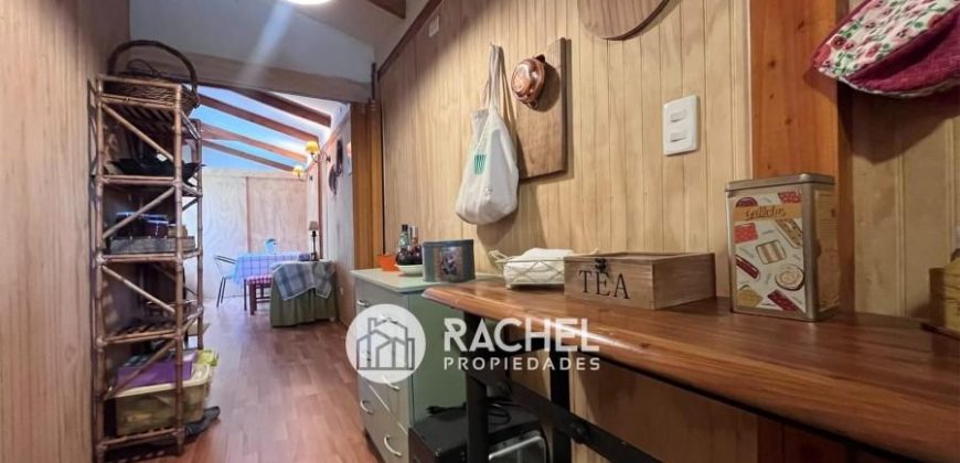 SE VENDE IMPECABLE y ACOGEDORA CASA EN VILLA MARTIN HIRIART