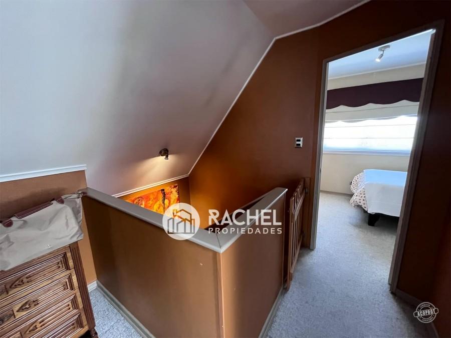 SE VENDE IMPECABLE y ACOGEDORA CASA EN VILLA MARTIN HIRIART