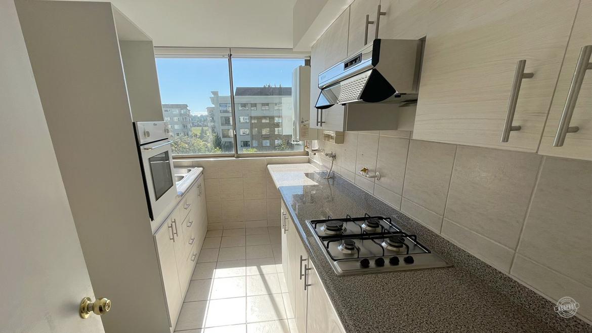 Arrendamos departamento en Condominio Los Pablos