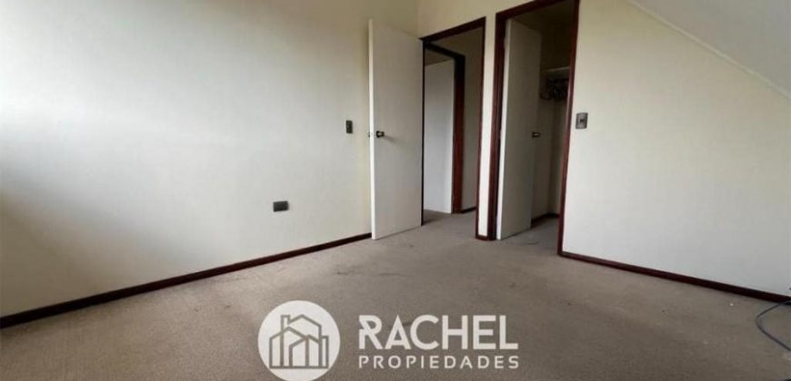 SE ARRIENDA CASA EXCELENTE UBICACIÓN VILLA CAMPALAU