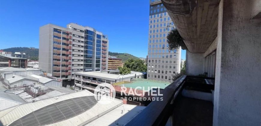SE VENDE SOLEADO Y AMPLIO DEPTO EN PLENO CENTRO DE TEMUCO