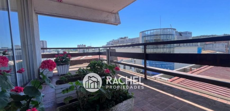 SE VENDE SOLEADO Y AMPLIO DEPTO EN PLENO CENTRO DE TEMUCO