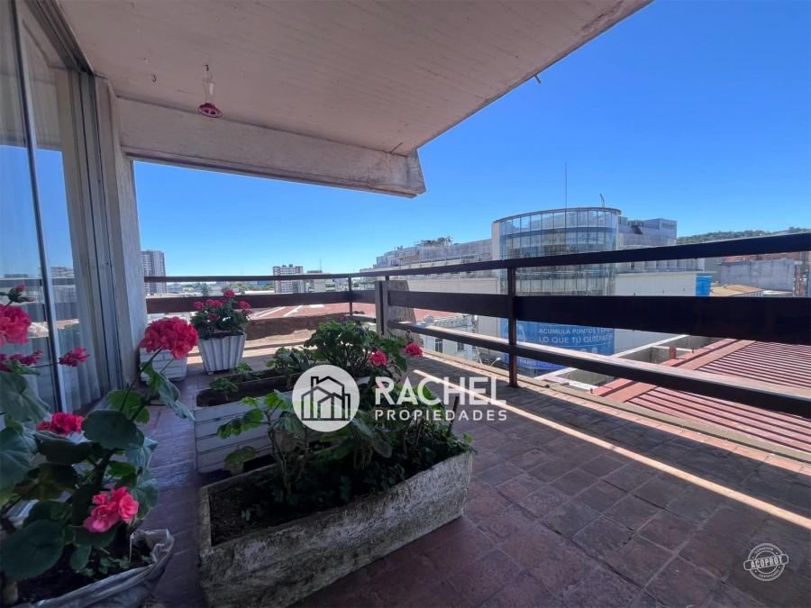 SE VENDE SOLEADO Y AMPLIO DEPTO EN PLENO CENTRO DE TEMUCO