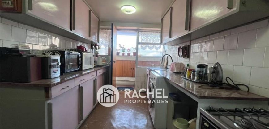 SE VENDE SOLEADO Y AMPLIO DEPTO EN PLENO CENTRO DE TEMUCO