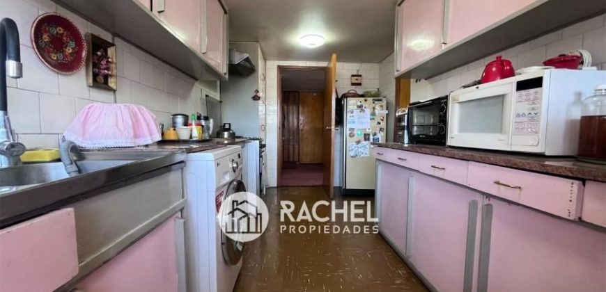 SE VENDE SOLEADO Y AMPLIO DEPTO EN PLENO CENTRO DE TEMUCO