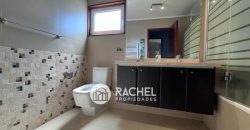 Se vende hermosa casa de estilo canadiense en el Sector Pumalal.