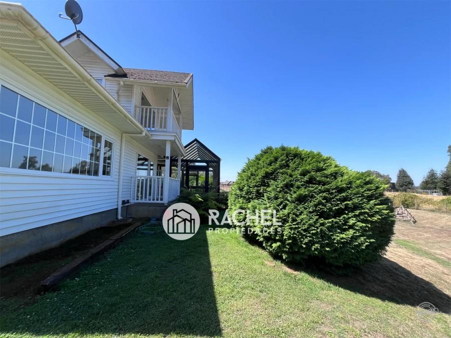 Se vende hermosa casa de estilo canadiense en el Sector Pumalal.