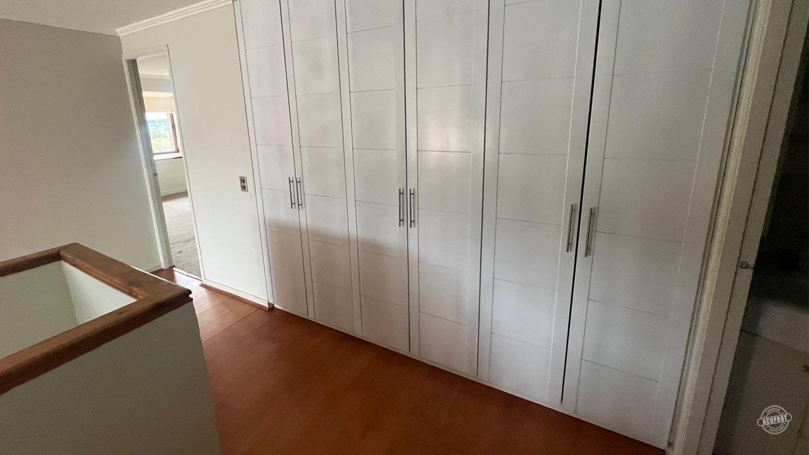 Vendemos amplio departamento dúplex en Condominio las Encinas