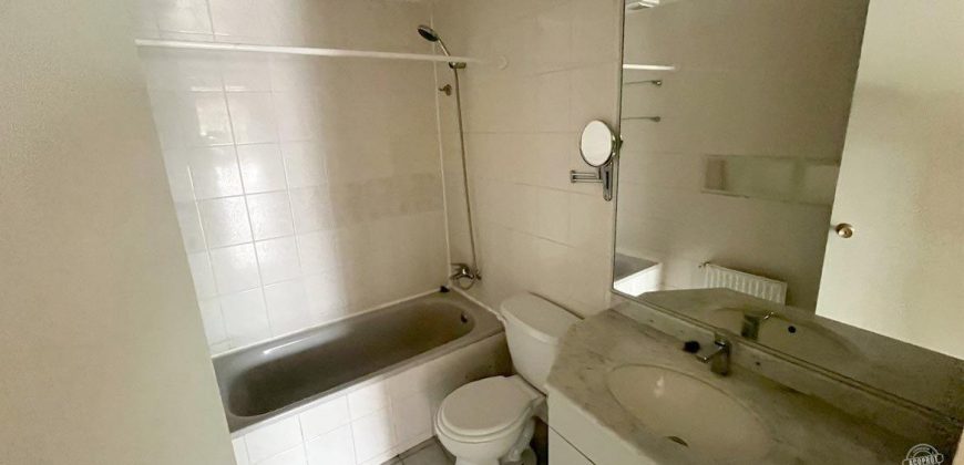 Vendemos amplio departamento dúplex en Condominio las Encinas