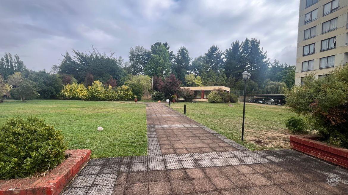 Vendemos amplio departamento dúplex en Condominio las Encinas