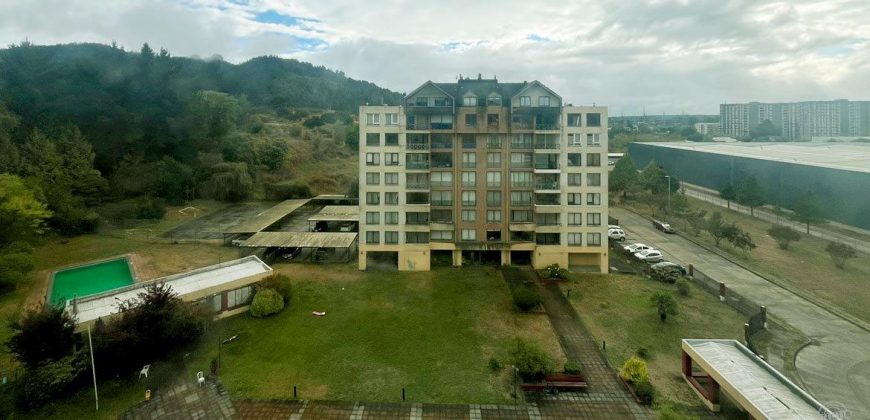 Vendemos amplio departamento dúplex en Condominio las Encinas