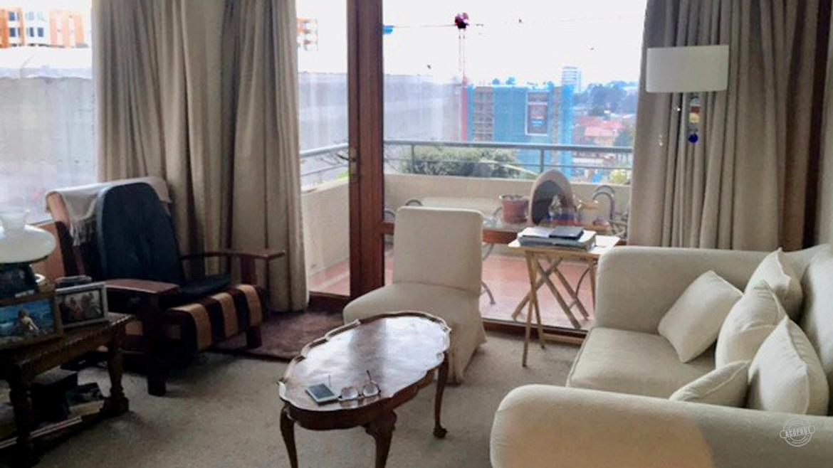 Arrendamos amplio departamento dúplex a pasos de la Av. Alemania