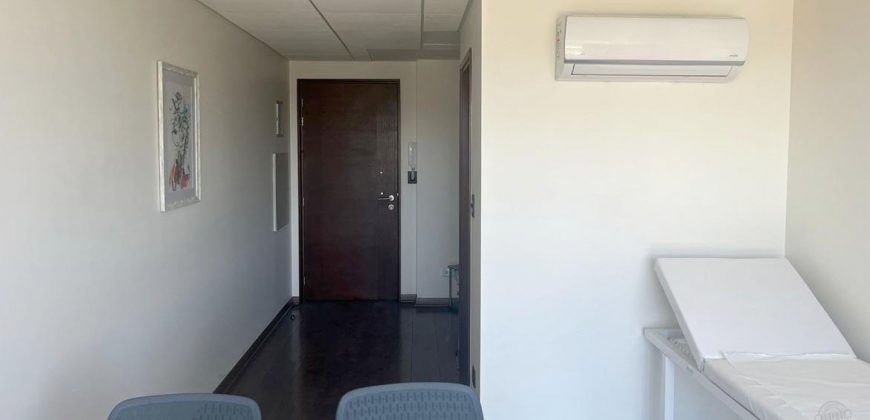 Vendemos oficina en Edificio Business Center
