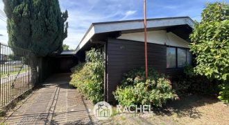 EN VENTA CASA ESQUINA CON PROYECCIÓN COMERCIAL