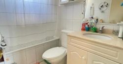 SE VENDE CASA EN ARBOLEDA DEL PORTAL