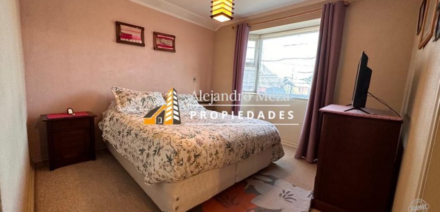 SE VENDE CASA EN ARBOLEDA DEL PORTAL