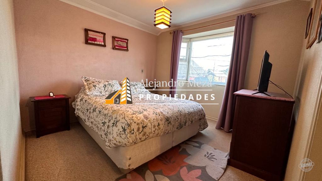 SE VENDE CASA EN ARBOLEDA DEL PORTAL