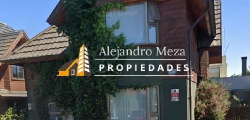 SE VENDE CASA EN ARBOLEDA DEL PORTAL