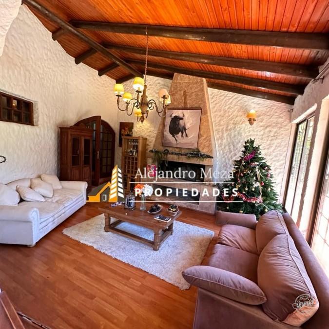 SE VENDE CASA SECTOR LAS MARIPOSAS
