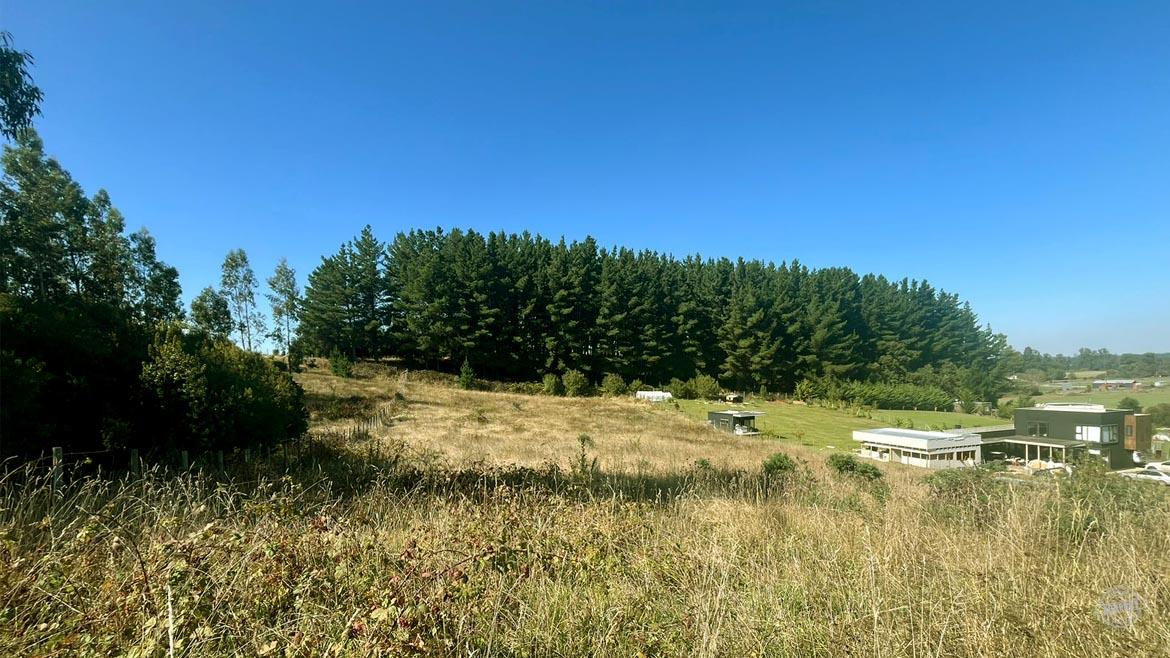 Vendemos parcela en tranquilo condominio Vendemos parcela en tranquilo condominio