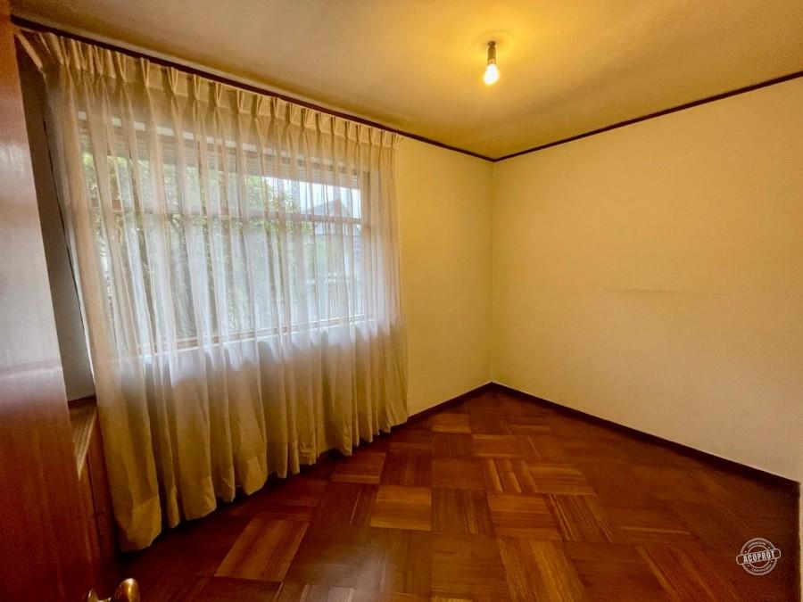 Linda Casa Ubicada En Pasaje Lorena, Próxima Av. Alemania