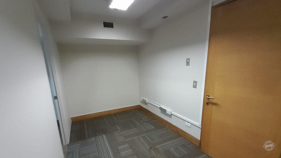 Arrendamos gran local comercial en excelente ubicación.