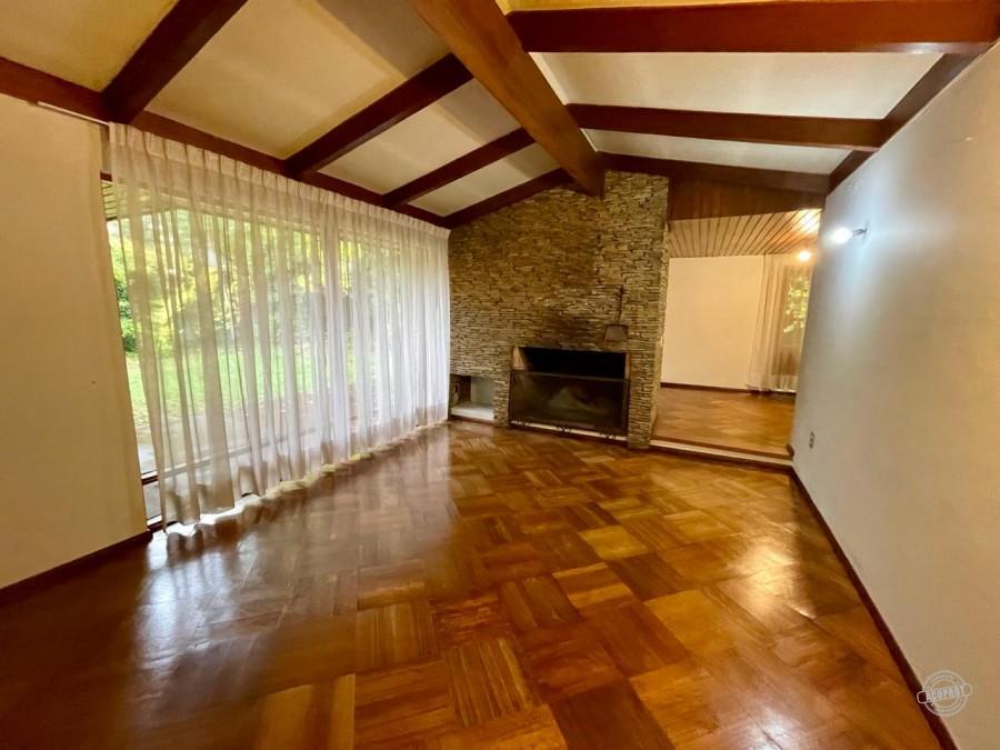 Linda Casa Ubicada En Pasaje Lorena, Próxima Av. Alemania