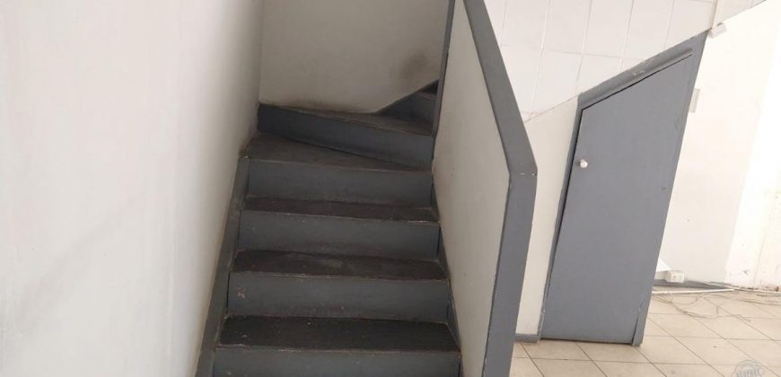 Arrendamos local comercial en calle Miraflores