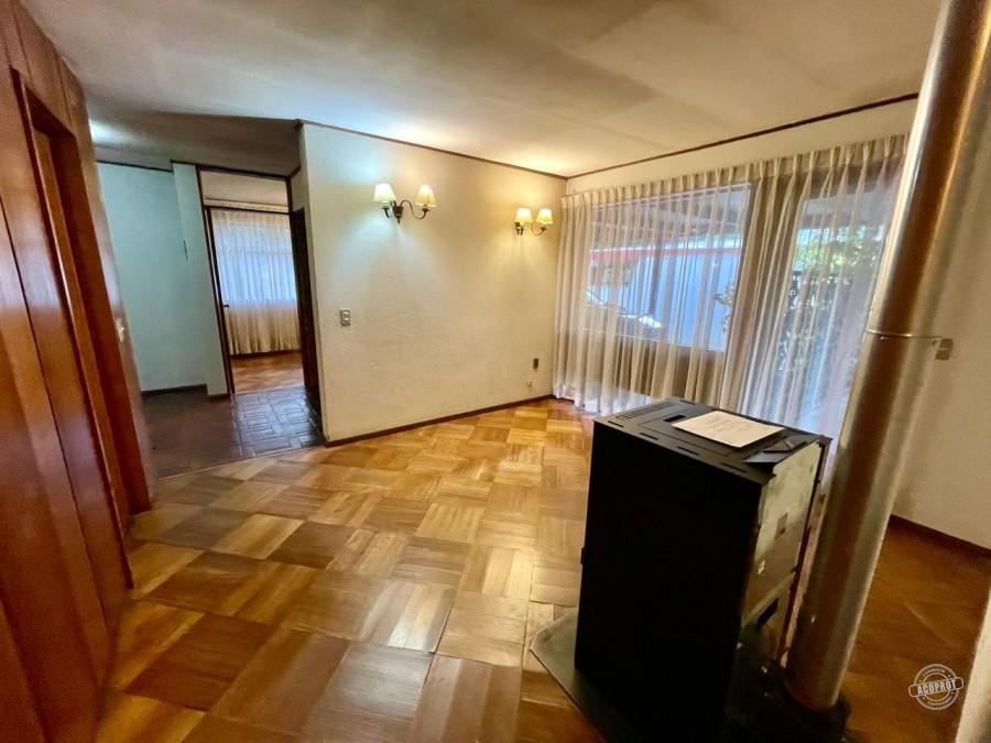 Linda Casa Ubicada En Pasaje Lorena, Próxima Av. Alemania