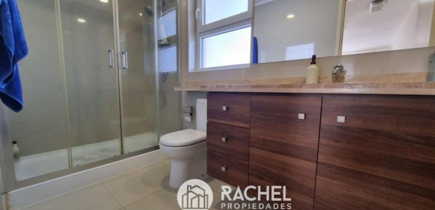 SE VENDE HERMOSA CASA EN SECTOR RESIDENCIAL PUERTA DEL SOL