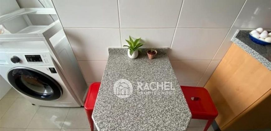 SE VENDE LUMINOSO Y AMPLIO DEPARTAMENTO
