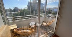 SE VENDE LUMINOSO Y AMPLIO DEPARTAMENTO