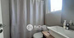 SE ARRIENDA MODERNA CASA CON QUINCHO