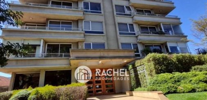SE VENDE LUMINOSO Y AMPLIO DEPARTAMENTO