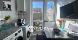 SE ARRIENDA MODERNA CASA CON QUINCHO