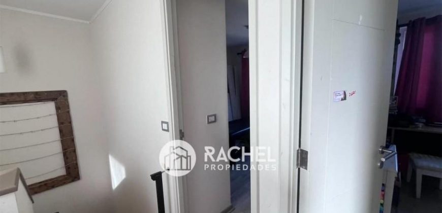 SE ARRIENDA MODERNA CASA CON QUINCHO