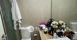 SE ARRIENDA MODERNA CASA CON QUINCHO
