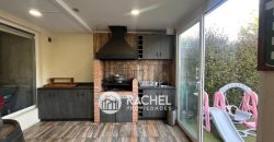 SE ARRIENDA MODERNA CASA CON QUINCHO