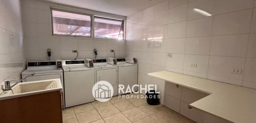 SE VENDE LUMINOSO Y AMPLIO DEPARTAMENTO