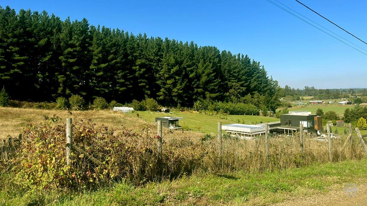 Vendemos parcela en tranquilo condominio Vendemos parcela en tranquilo condominio