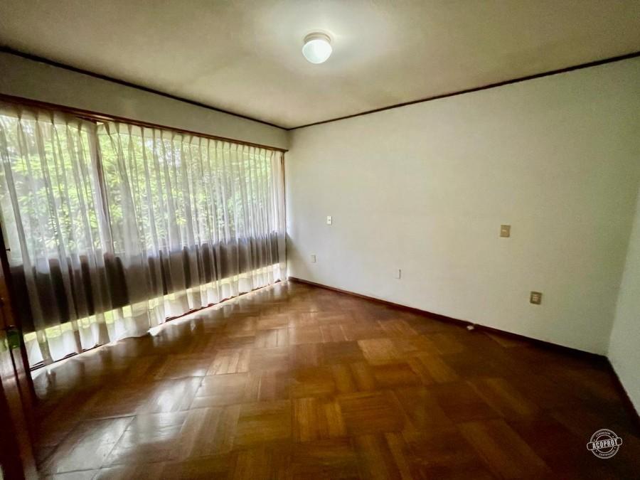 Linda Casa Ubicada En Pasaje Lorena, Próxima Av. Alemania