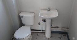 Arrendamos local comercial en calle Miraflores