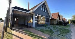 SE VENDE CASA EN AVENIDA JAVIERA CARRERA
