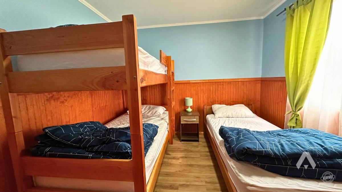 Parcela con casa y cabañas en venta en Villarrica