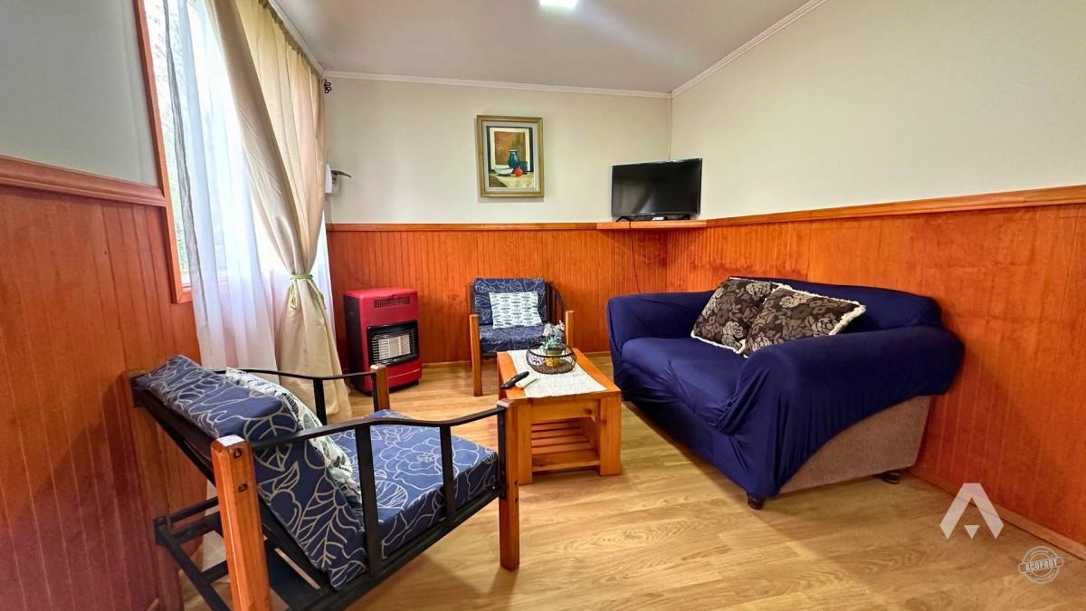 Parcela con casa y cabañas en venta en Villarrica