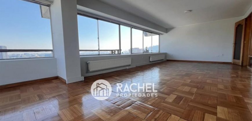 SE ARRIENDA GRAN DEPTO CON HERMOSAS VISTAS
