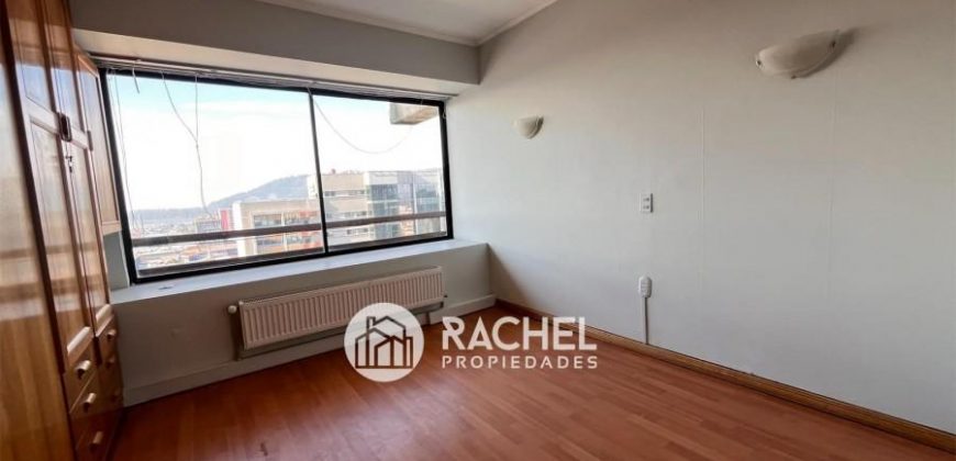 SE ARRIENDA GRAN DEPTO CON HERMOSAS VISTAS