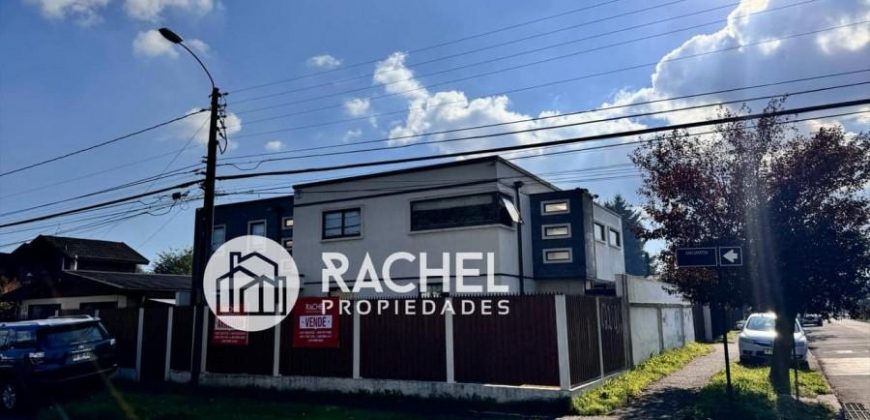 EN VENTA AMPLIA PROPIEDAD REMODELADA