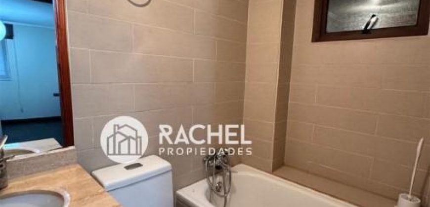 EN VENTA AMPLIA PROPIEDAD REMODELADA